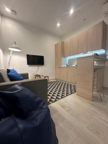 דירות Casa De Huespedes Almirante מדריד מראה חיצוני תמונה
